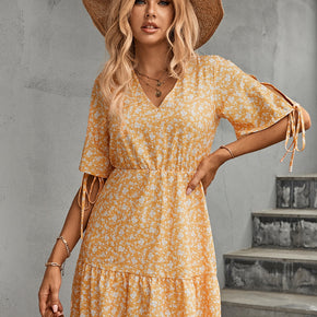 Ditsy Floral V-Neck Half Sleeve Mini Dress